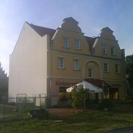 Hotel E-Lektor Моронг Екстериор снимка