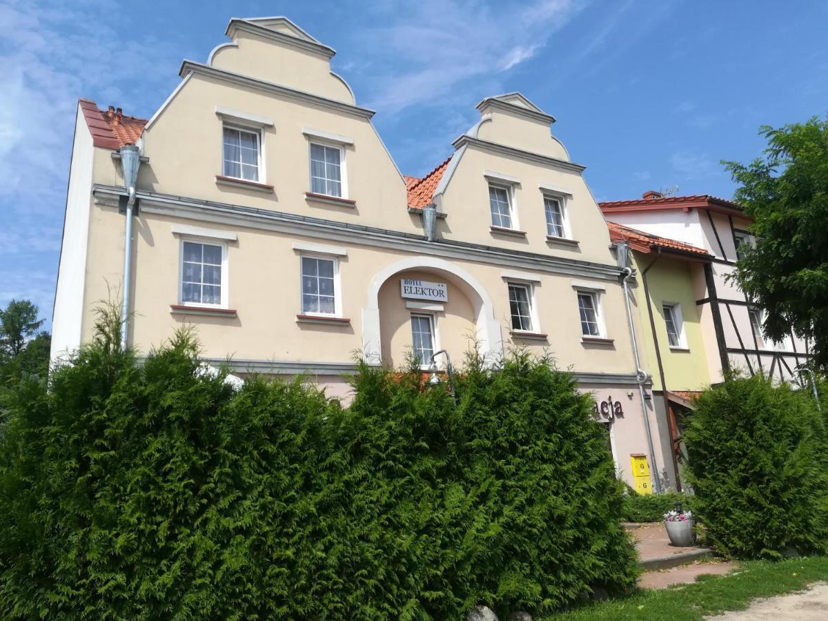 Hotel E-Lektor Моронг Екстериор снимка