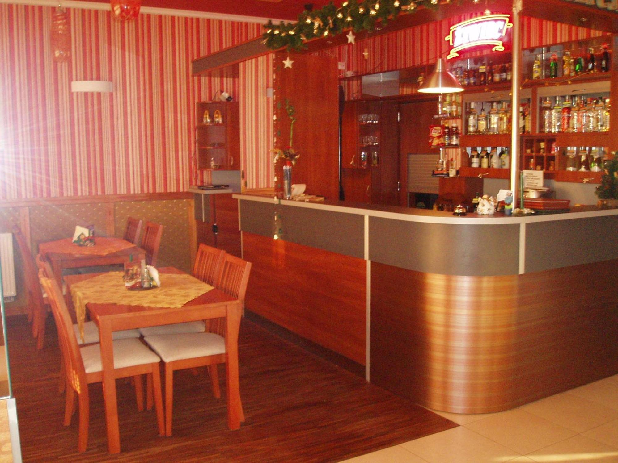 Hotel E-Lektor Моронг Екстериор снимка