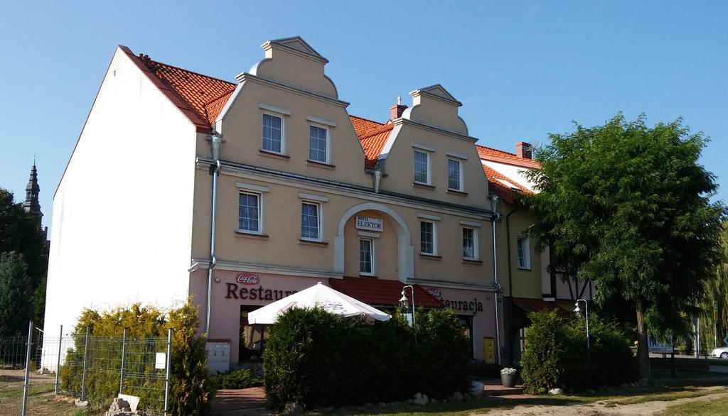 Hotel E-Lektor Моронг Екстериор снимка